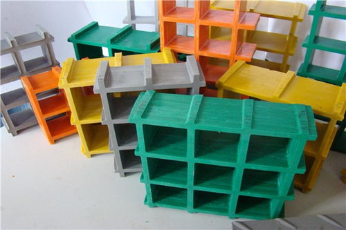 玻璃鋼環(huán)保產(chǎn)品 分類垃圾桶與格柵蓋板的專業(yè)制造商